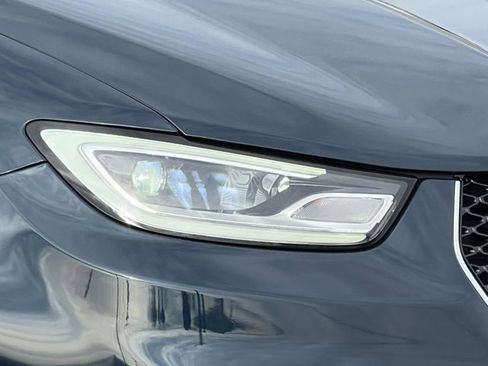 Certified 2024 Chrysler Pacifica Select image 7