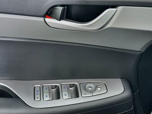 Used 2025 Hyundai Palisade SEL FWD image 15