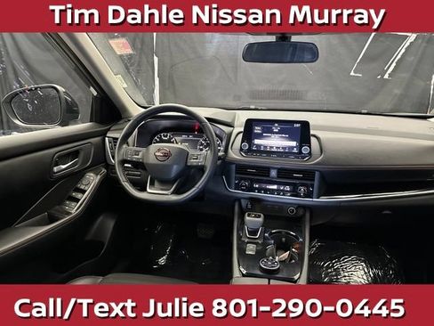 Used 2025 Nissan Rogue SV AWD/4WD image 20