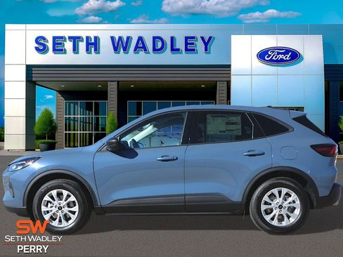New 2026 Ford Escape Active FWD image 3