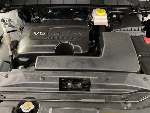 Used 2022 Nissan Pathfinder SL w/ SL Premium Package FWD image 37