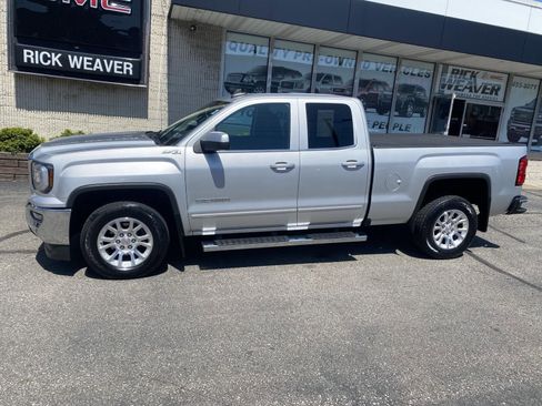 Used 2019 GMC Sierra 1500 SLE w/ SLE Value Package AWD/4WD image 3