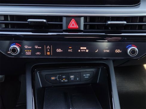 New 2025 Kia K5 GT-Line image 13