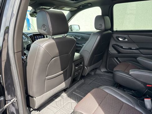 Used 2023 Chevrolet Traverse High Country AWD/4WD image 26