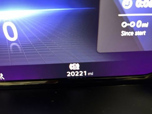 Used 2024 Volkswagen Atlas SEL Premium R-Line image 18