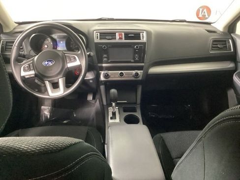 Used 2017 Subaru Outback 2.5i image 11
