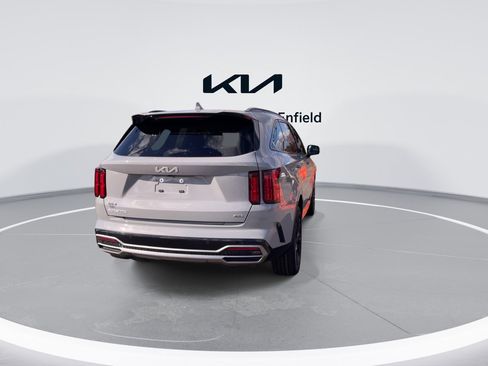 Certified 2023 Kia Sorento SX image 8