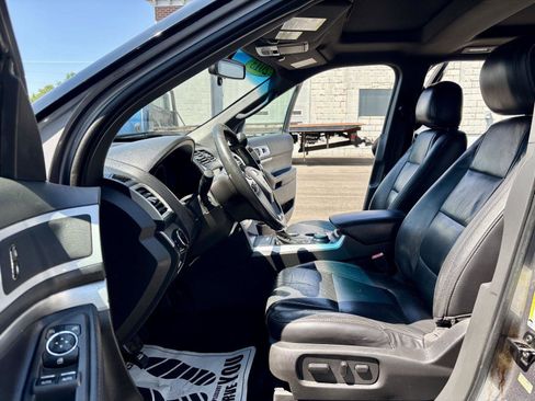 Used 2013 Ford Explorer XLT AWD/4WD image 2
