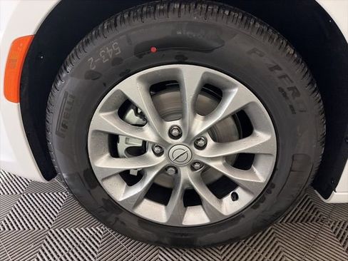 New 2026 Chrysler Pacifica Limited image 51