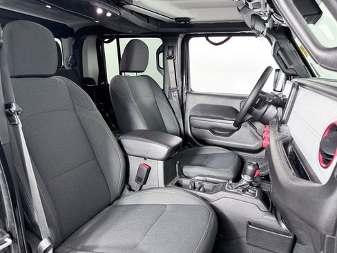 Used 2024 Jeep Gladiator Sport image 11