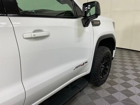 Used 2022 GMC Sierra 1500 AT4X AWD/4WD image 9