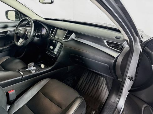 Used 2019 INFINITI QX50 Essential w/ Premium Heat Package AWD/4WD image 31