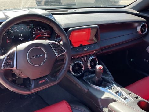 Used 2016 Chevrolet Camaro SS image 9