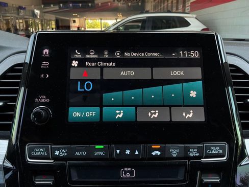 Used 2023 Honda Odyssey Elite image 45