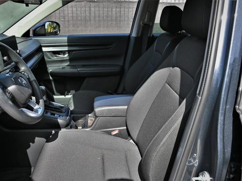 Used 2024 Honda CR-V LX image 9