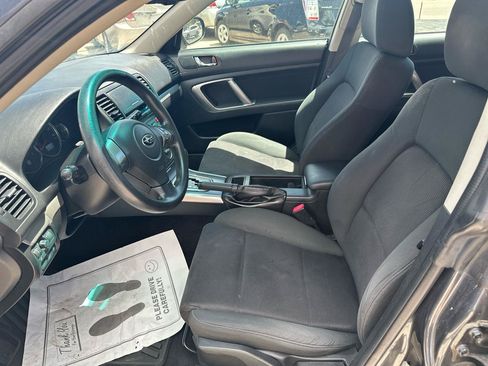 Used 2009 Subaru Outback 2.5i AWD/4WD image 9