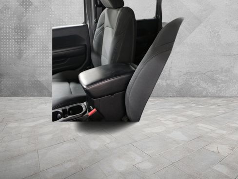 Used 2022 Jeep Wrangler Unlimited Sport AWD/4WD image 5