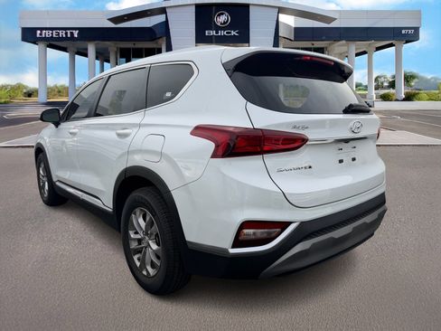 Used 2019 Hyundai Santa Fe SE image 4