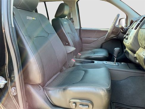 Used 2021 Nissan Frontier PRO-4X w/ Pro-4x Utility Package image 27
