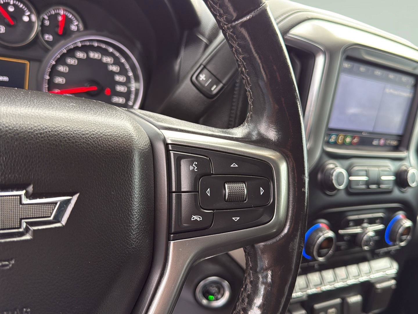 Used 2019 Chevrolet Silverado 1500 RST AWD/4WD image 16