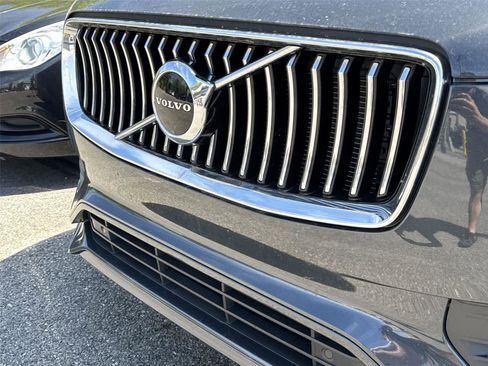 Used 2021 Volvo XC90 T5 Momentum w/ Climate Package AWD/4WD image 21