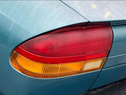 Used 1995 Saturn S-Series SL1 image 23