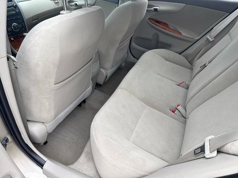 Used 2010 Toyota Corolla FWD image 39