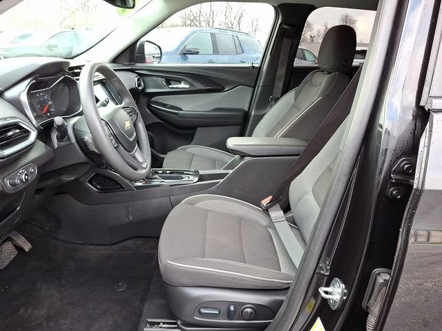 Used 2023 Chevrolet TrailBlazer LT w/ Convenience Package AWD/4WD image 13