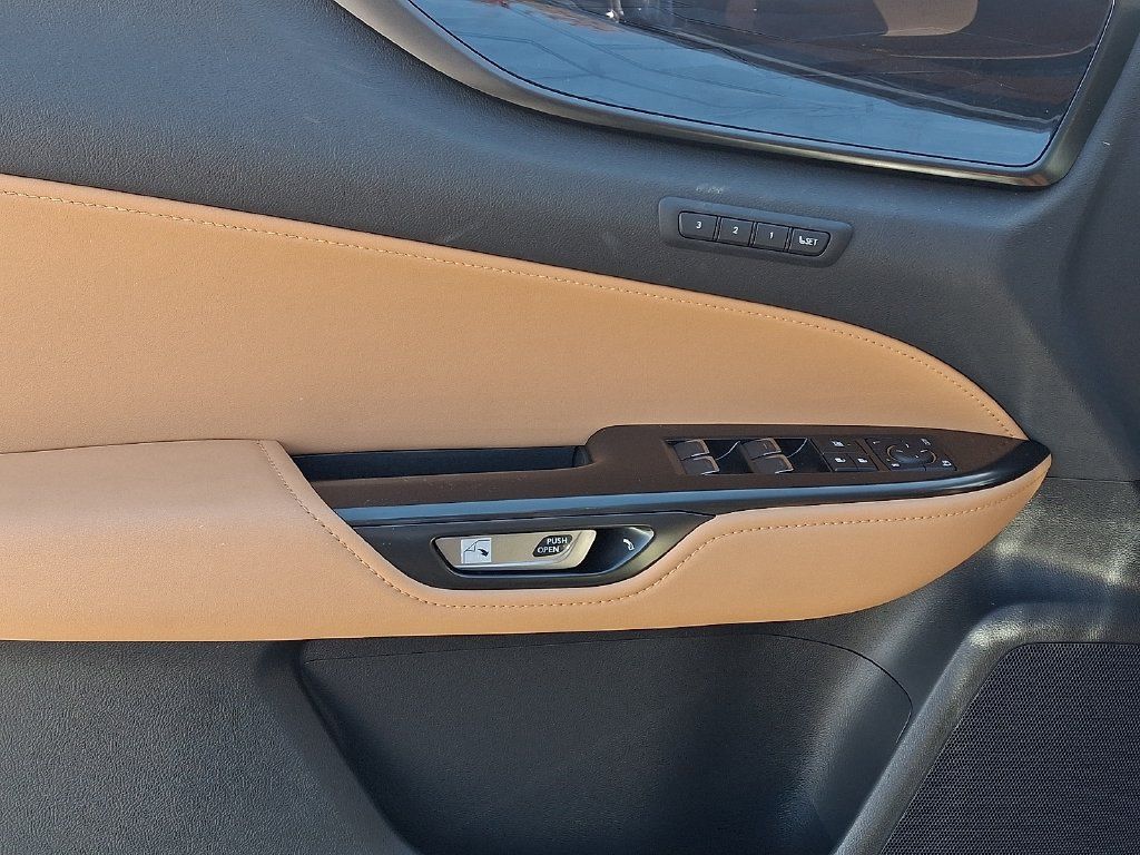 Used 2024 Lexus NX 350 AWD image 13