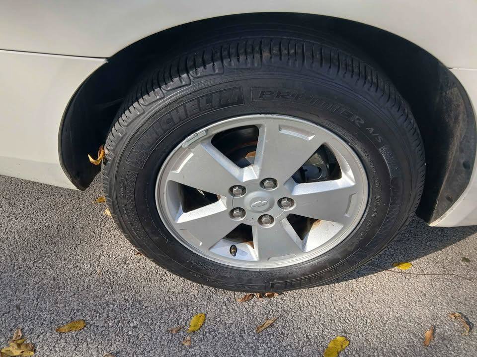 Used 2007 Chevrolet Impala LT FWD image 13