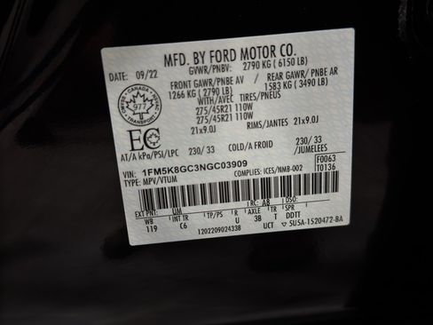 Used 2022 Ford Explorer ST w/ ST Street Pack image 41