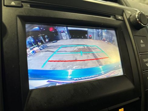 Used 2017 Toyota Camry SE image 27