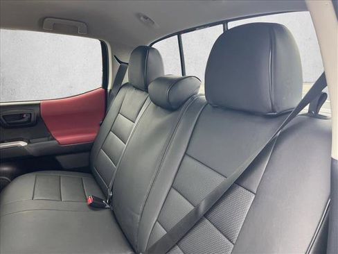 Certified 2022 Toyota Tacoma SR5 w/ Technology Package image 20