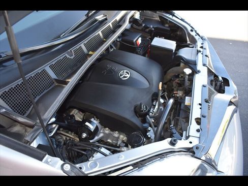Used 2018 Toyota Sienna Limited Premium w/ Preferred Accessory Package FWD image 46