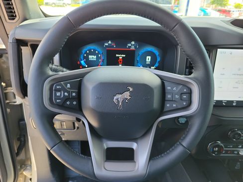 New 2026 Ford Bronco Badlands AWD/4WD image 13
