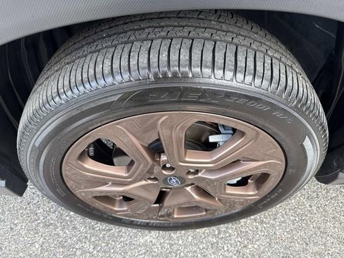 Certified 2025 Subaru Ascent Bronze Edition w/ Popular Package #2 image 10