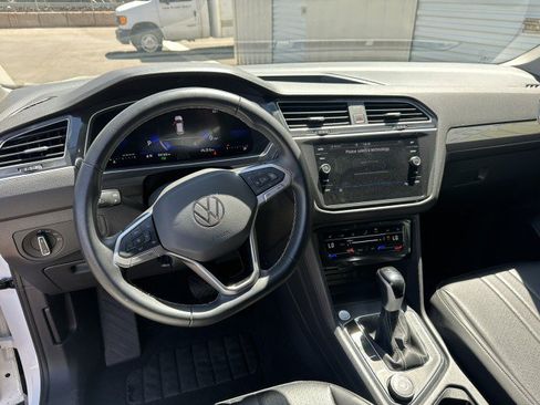Used 2024 Volkswagen Tiguan Wolfsburg Edition AWD/4WD image 6