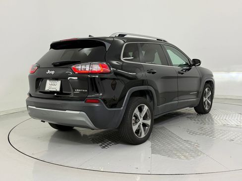 Used 2019 Jeep Cherokee Limited image 9