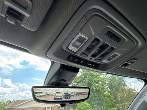 Used 2020 GMC Sierra 3500 Denali w/ Denali Ultimate Package AWD/4WD image 29