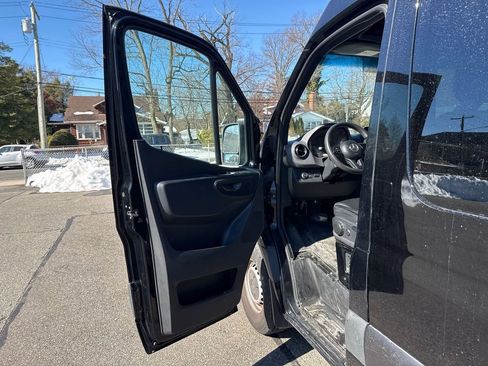 Used 2019 Mercedes-Benz Sprinter 2500 w/ Driver Convenience Package image 13