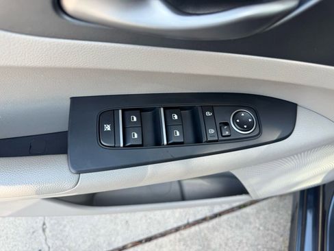 Used 2019 Kia Forte LXS image 8