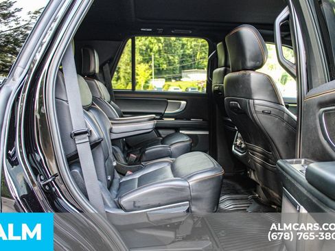 Used 2025 Ford Expedition Tremor AWD/4WD image 22