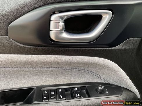Certified 2024 Jeep Compass Latitude AWD/4WD image 23