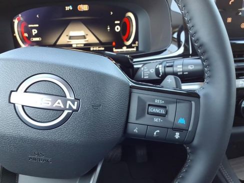 New 2026 Nissan Pathfinder Platinum AWD/4WD image 11