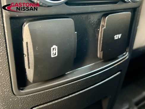 Used 2022 Ford Explorer XLT w/ Equipment Group 202A image 33