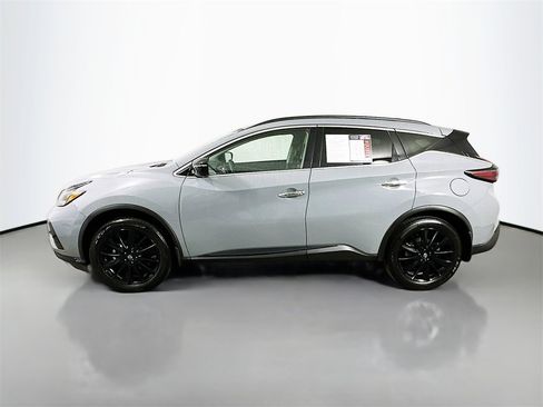 Used 2024 Nissan Murano SV w/ SV Midnight Edition Package image 5