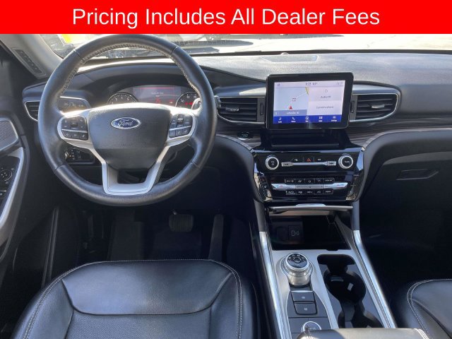 Used 2023 Ford Explorer Limited w/ Equipment Group 301A AWD/4WD image 14