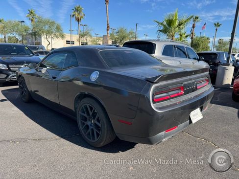 Used 2018 Dodge Challenger R/T w/ Performance Handling Group RWD image 5