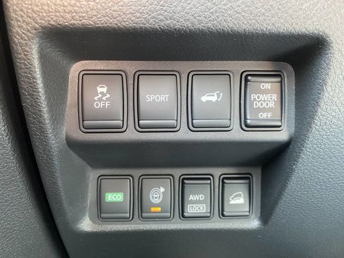Used 2016 Nissan Rogue SV w/ SV Premium Package AWD/4WD image 35