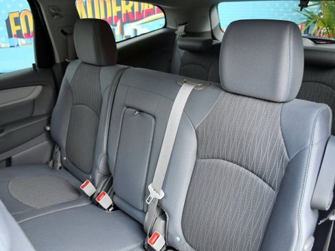 Used 2014 Chevrolet Traverse LS FWD image 16